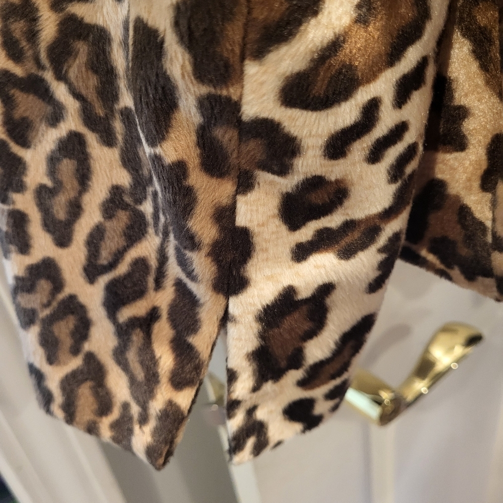 JOSEPHINE CHAUS Leopard Print Faux Fur 3 Button Jacket Size 12 - Picture 5 of 6